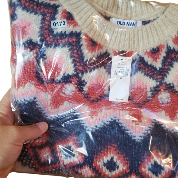 Old Navy Women's Patterned Sweater - Cream and Red. Fair Isle. XS. #0173 - Picture 9 of 9